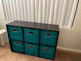 Shelf (Bins not included)