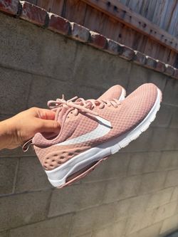 Nike  Sneakers Pink