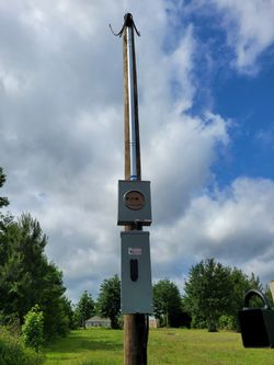 200Amp Posta, Meter, Breaker Box