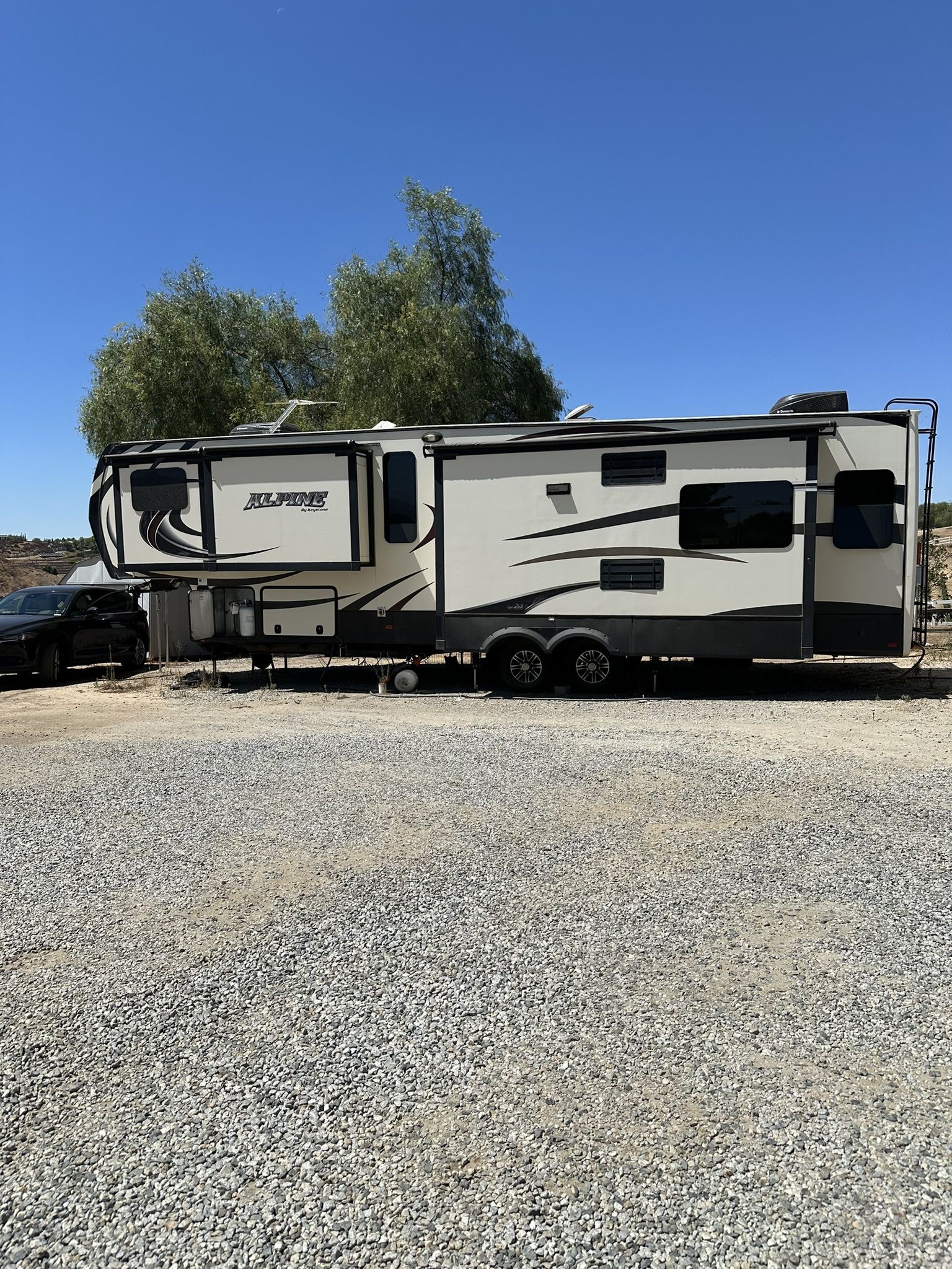 2015 Alpine Keystone