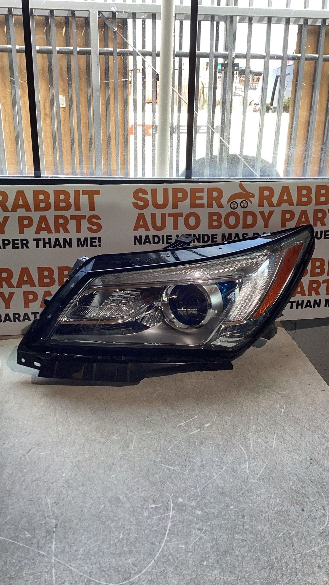 2014 Buick Lacrosse Headlight Driver Original 2016