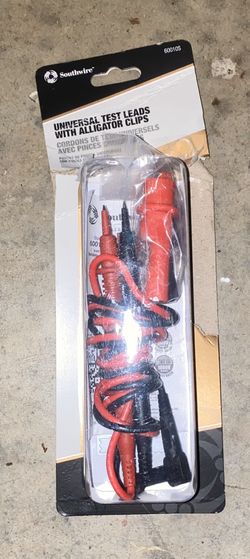 Universal test leads with alligator clips