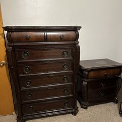 Two Piece Dresser Set 