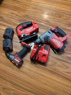 Milwaukee M18 Fuel Tool Set with Batteries and Charger