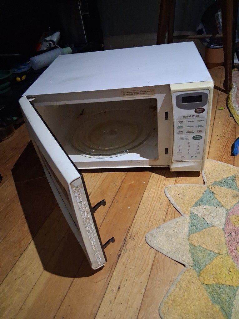 Big Sharp Carousel Microwave