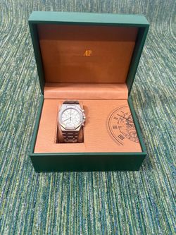 White dial watch