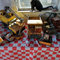 Vintage metal Tonka Trucks 