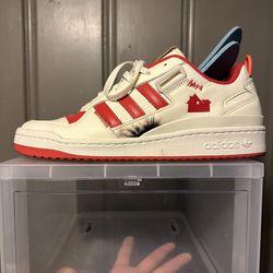 Adidas Forum Low “HOME-ALONE” size(10.5) in Mens. Worn in excellent condition. No box 📦 with extras. $55. Cash. Trades always welcome. 