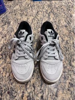 Adidas Originals Rivalry Low Sample Sneakers Gray – Men’s 8