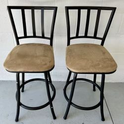 Bar Stool/chairs x 2 [Plz READ DESCRIPTION]