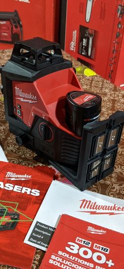Milwaukee
M12 12-Volt Lithium-Ion Cordless Green 250 ft. 3-Plane Laser Level Kit with One 2.0ah battery
