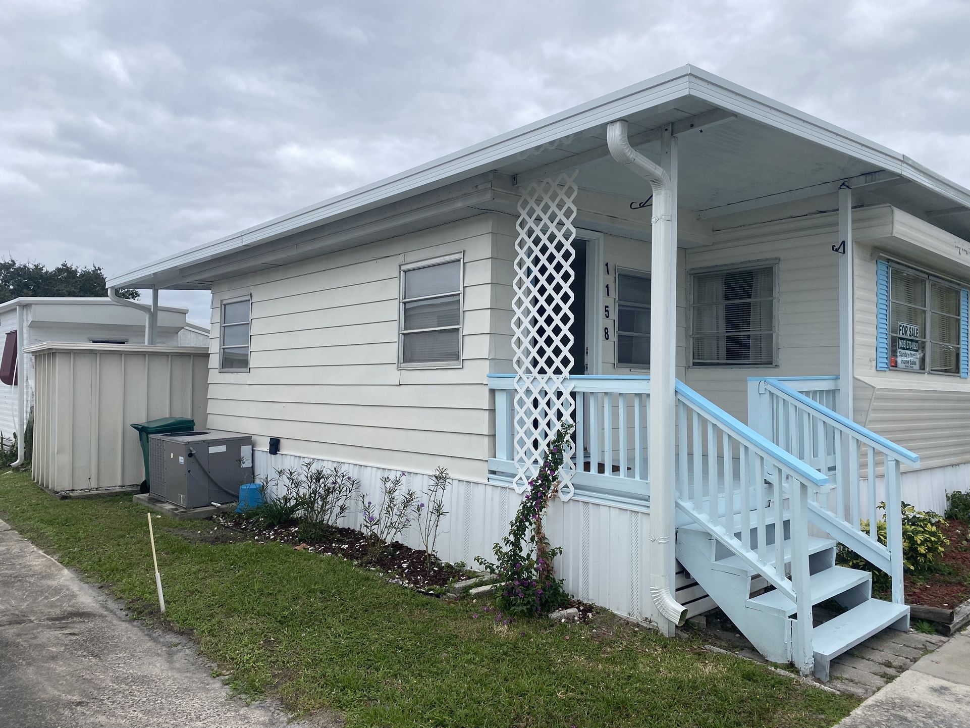 1/1 Unit 206.00 a Mo ,50 Plus park (. 700 Credit Score Required By park )