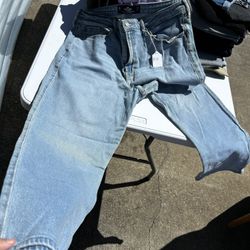 Hollister Boyfriend Jeans , Size W32