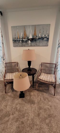 Beautiful pair of very large living room lamps in oil rubbed bronze