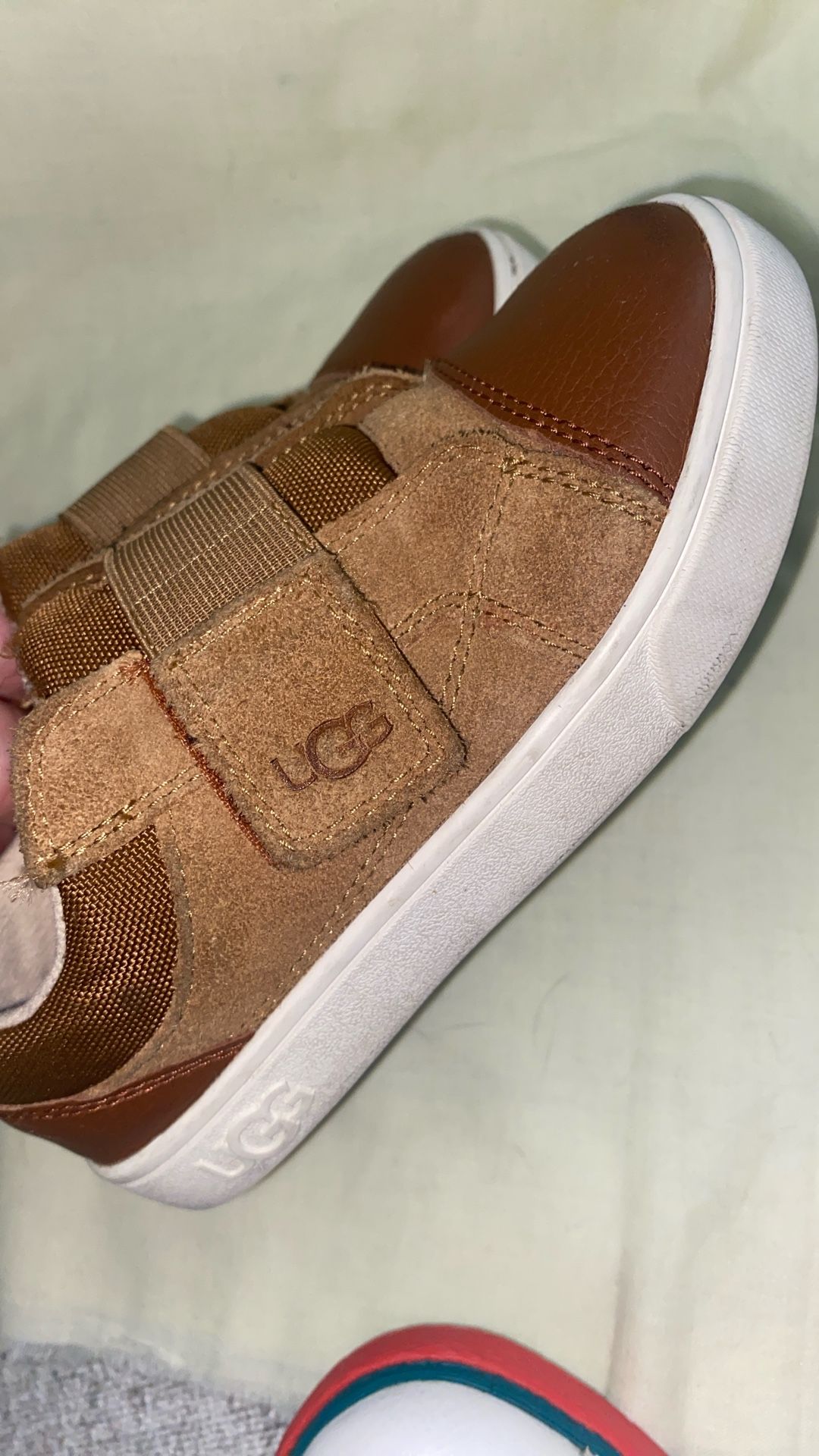 Children’s UGG Velcro Tennis Shoes Sz 12