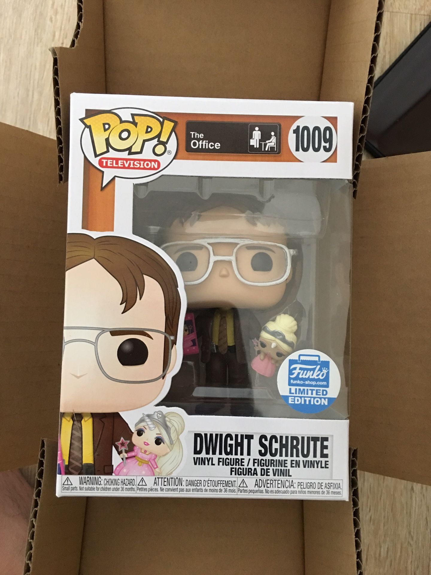 Funko POP! Dwight with Princess Unicorn - The Office