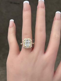 14KT Lab Diamond VVS2 Engagement Rings (IGI Certified)