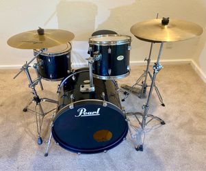 In Upland 91784. Complete drum set 22 10 12 14 13” quiet cymbals stands hihat throne bass pedal $275 cash 2401 n Euclid ave Upland 91784