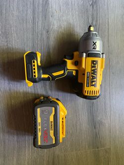 Dewalt impact  and battery
