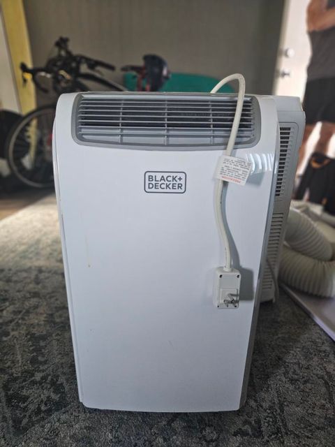 Black + Decker Free Standing Air Conditioner (AC)