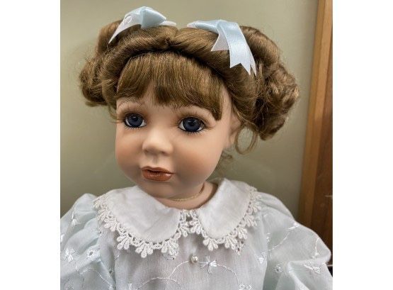 Nurnberger Puppenstube Porcelain Doll