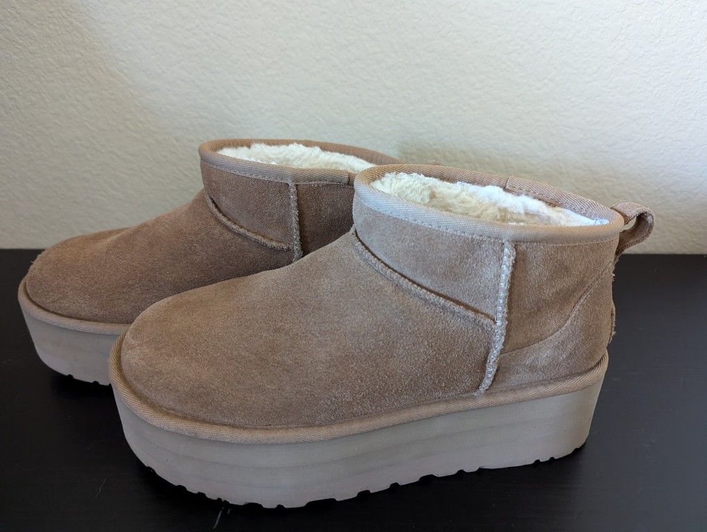 UGG Ultra Mini Platform