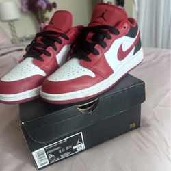 Jordan 1s Low