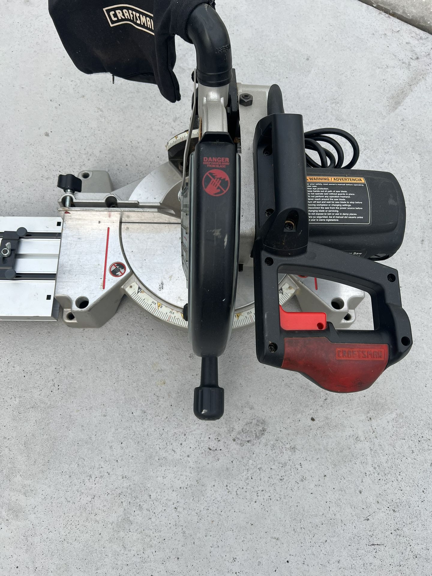 craftsman 10 Inch compound miter saw model 00 Used RAED!  Used in good cosmetic condition with minor cosmetic blemishes associated with normal