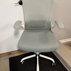 Brand New White/Grey Mesh Ergonomic Office Chair w/Flip Up Armrests & Adjustable Lumbar Support