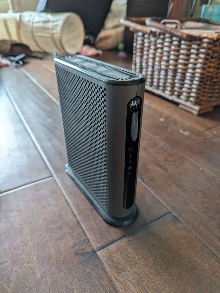 Motorola MB8600 Cable Modem