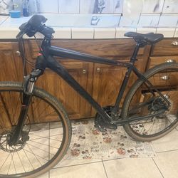 Cannondale Quick CX 4 Disc Microshift Brand Shimano Cranks Like Brand New Excellent Condition Size Large