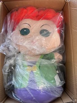Disney Hocus Pocus Plush & Throw Blanket Set