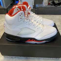 Jordan 5 Fire Reds Silver Tongue 9.5 2020 Deadstock 