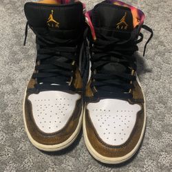 Jordan 1 Mid