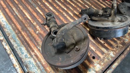VW early bus spindles and drums