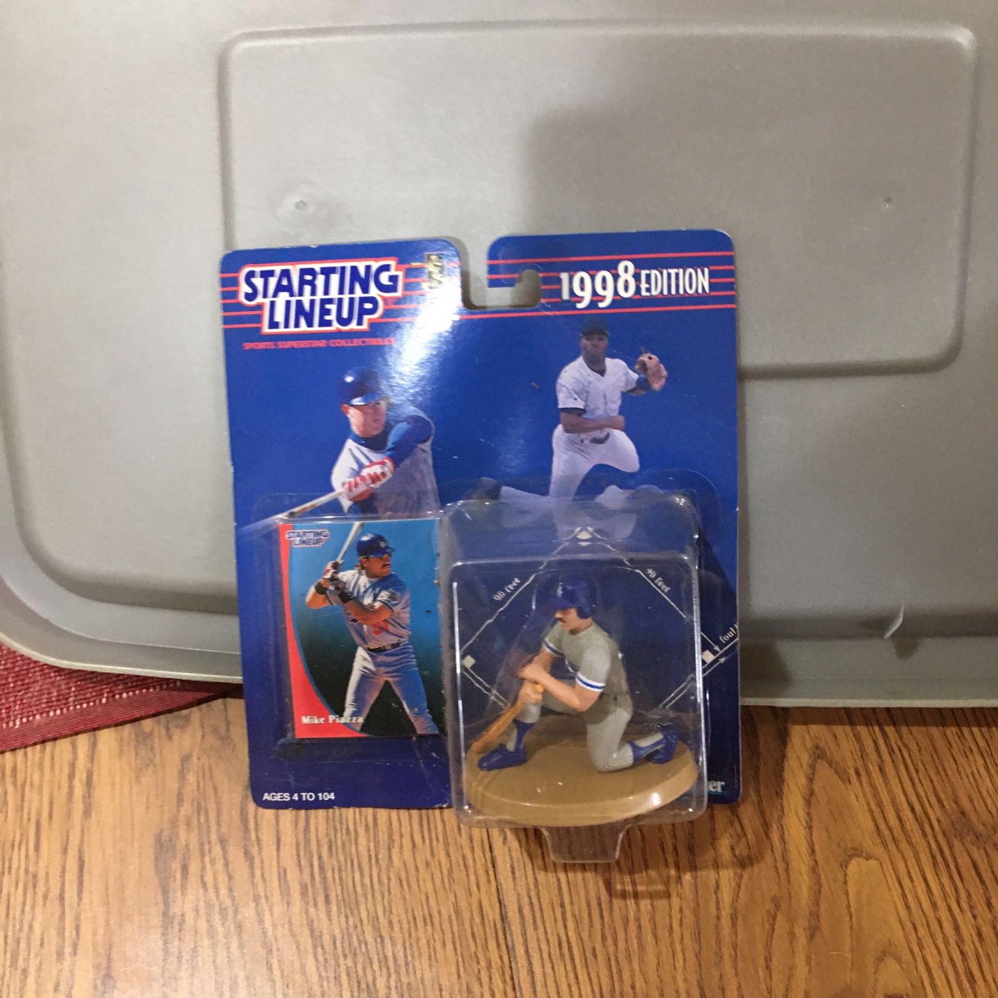 Starting Lineup 1998 Edition Mike Piazza Action Figure See My Site Over 650 Sports Collectibles