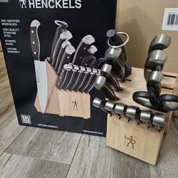 NEW Henckels 15pc Knife Set