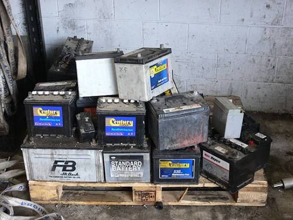 I PICKUP FREE CAR BATTERIES