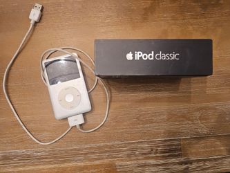 iPod Classic 80GB Silver — Original Box