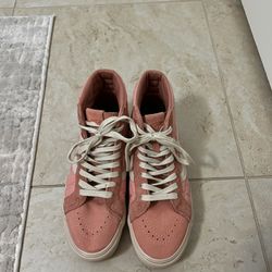 Salmon/pink Vans