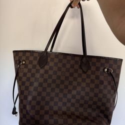 Louis Vuitton Damier Ebene Neverfull MM