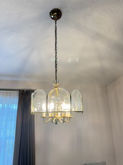 CHANDELIER LIGHT