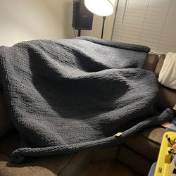 Double Hand knitted Blanket 72x76 Heavy 14lbs Chucky Feel
