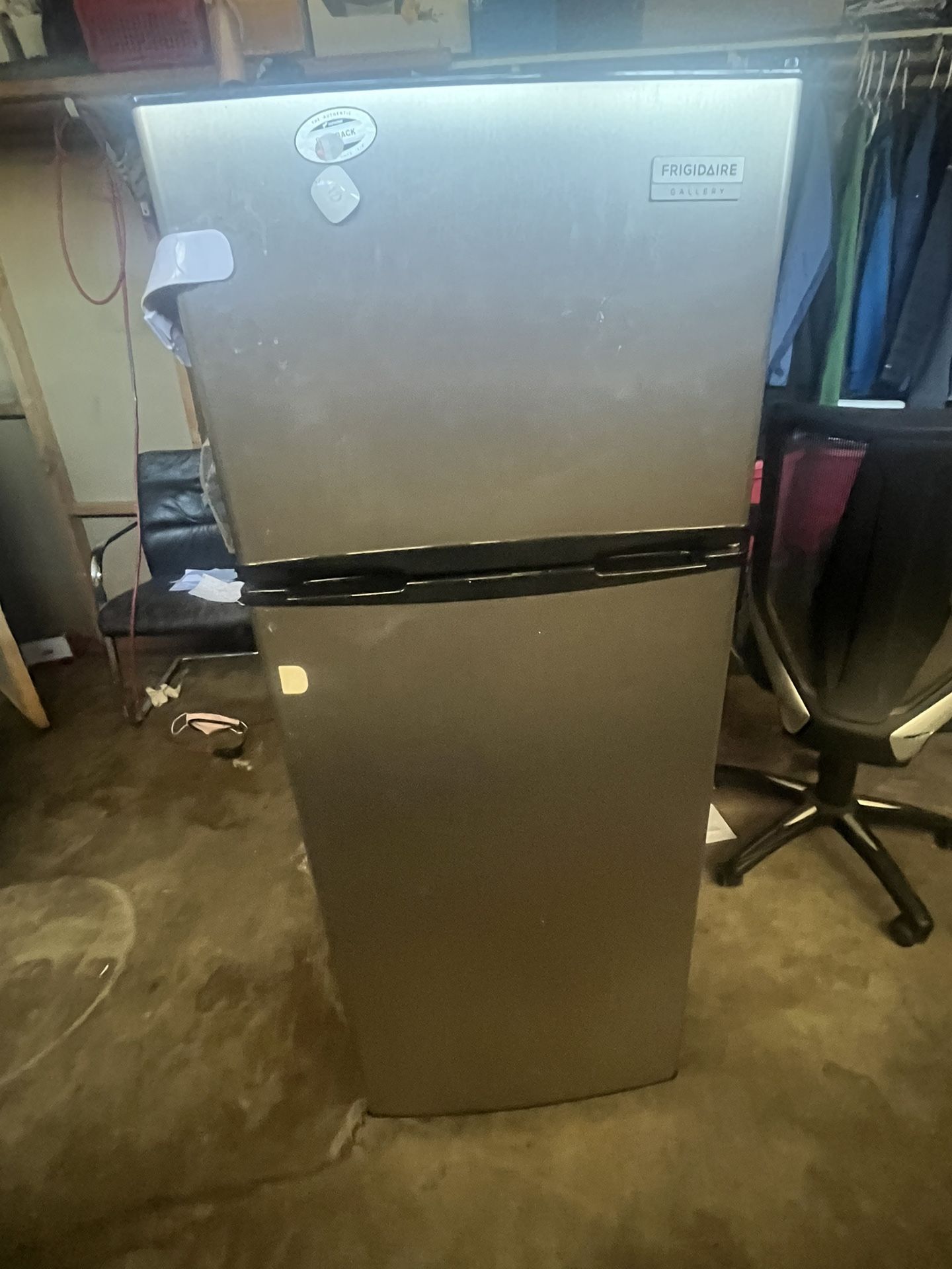 Fridgdaire Compact Fridge (like New)