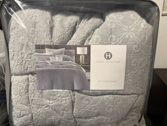 HOTEL COLLECTION COMFORTER (KING SIZE)