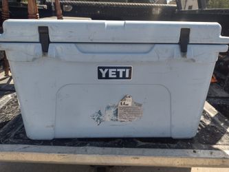 45 Yeti Cooler 
