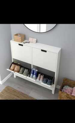 Shoe cabinet with 4 compartments.