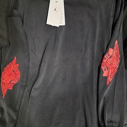 Jordan Nike air  long sleeve shirt..size Large. Authentic Not Imitation