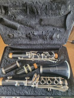 Bundy Student Clarinet- Great Condition