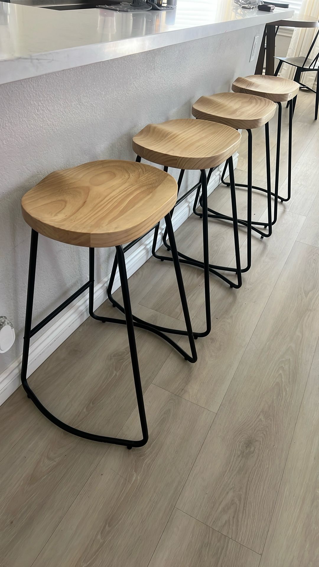 4 Saddle Seat Wooden Bar Stools